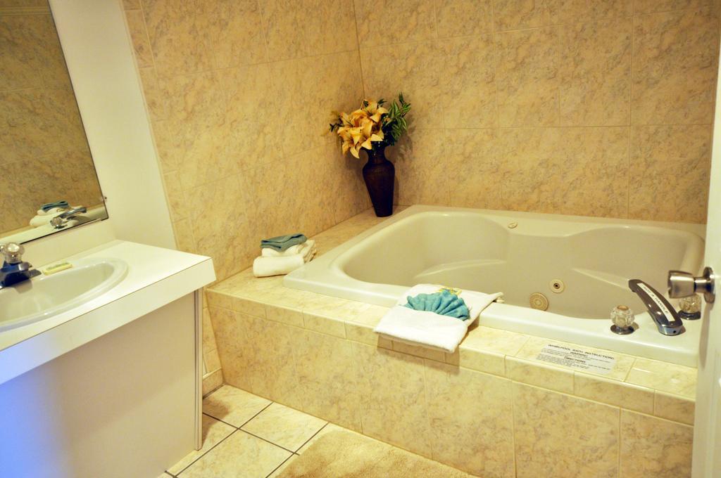 Riviera Resort & Suites Wildwood Oda fotoğraf