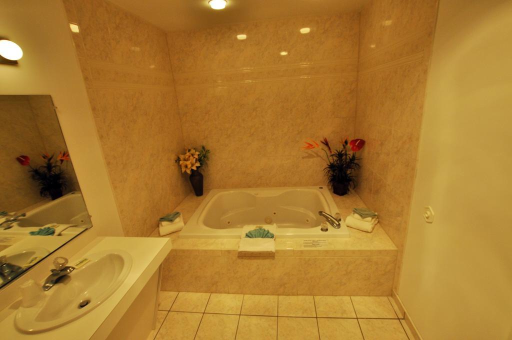 Riviera Resort & Suites Wildwood Oda fotoğraf